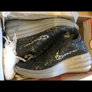 SALE Nike core motion tr 2 size 7